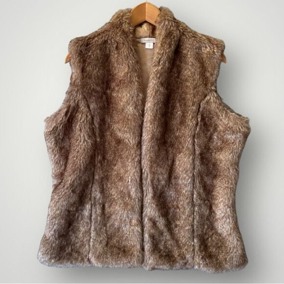 Garnet Hill Jackets & Blazers - Garnet Hill Faux Fur Vest Jacket Women Size M